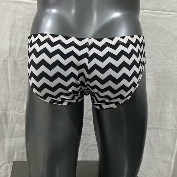 Men’s swimwear - Picture 3 of 5